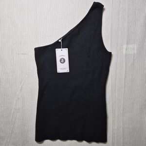 NWT Black Off Shoulder Top Size‎ M Cute Very Stylish